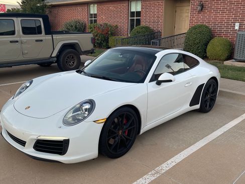 Used 2017 Porsche 911 Carrera S image 10