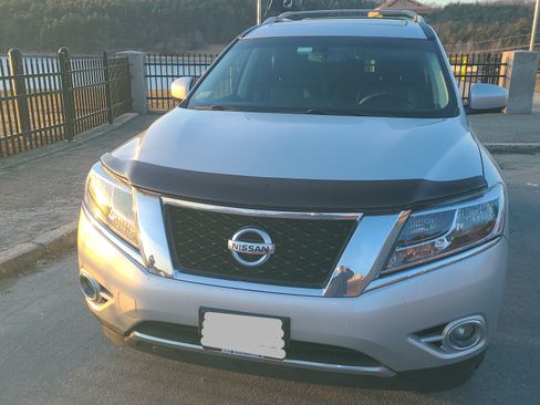 Used 2015 Nissan Pathfinder SL w/ SL Premium Package image 5
