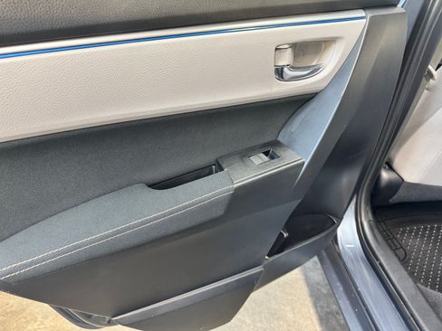 Used 2015 Toyota Corolla LE Premium image 10