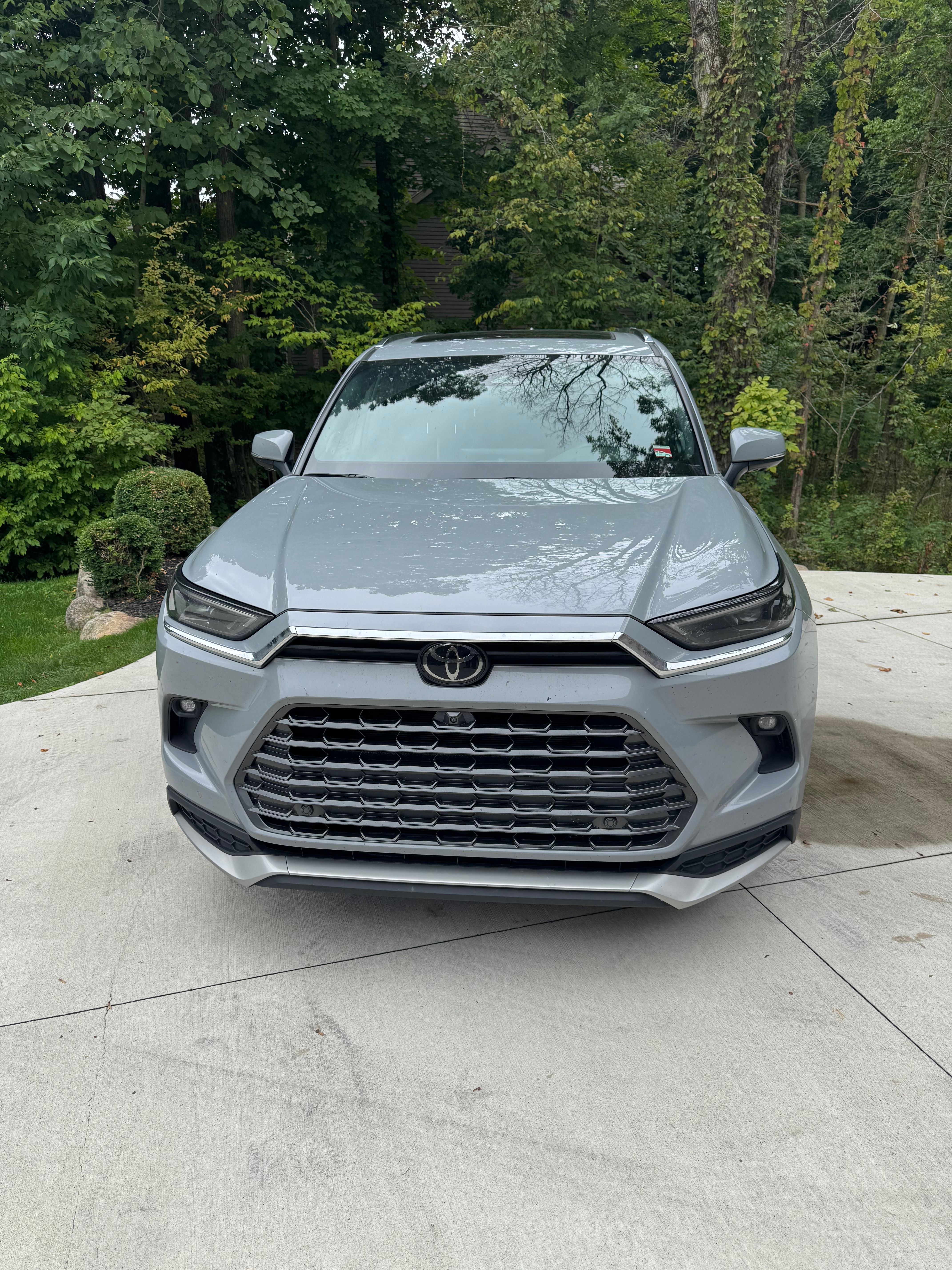 Used 2025 Toyota Grand Highlander AWD Hybrid image 1