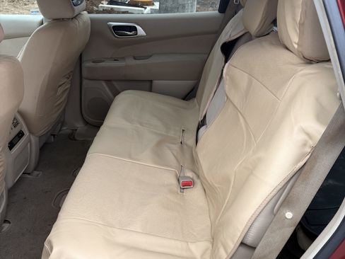 Used 2013 Nissan Pathfinder SV w/ Cargo Pkg image 12