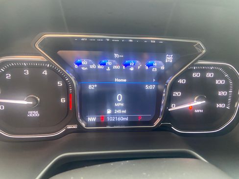 Used 2021 GMC Yukon SLE AWD/4WD image 14