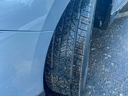 Used 2018 Subaru Outback 2.5i Limited image 9