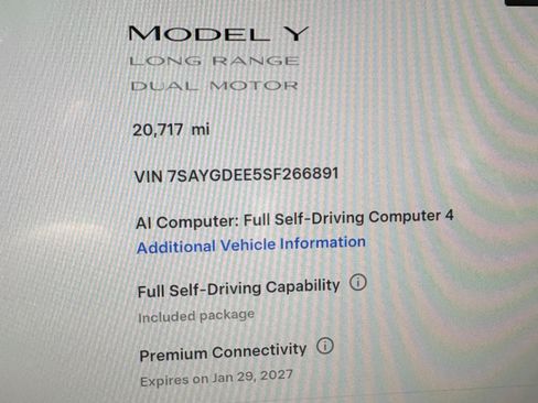 Used 2025 Tesla Model Y Long Range AWD/4WD image 2