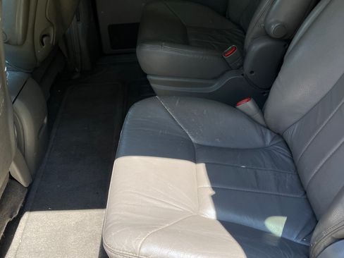 Used 2002 Chrysler Town & Country LXi AWD/4WD image 6