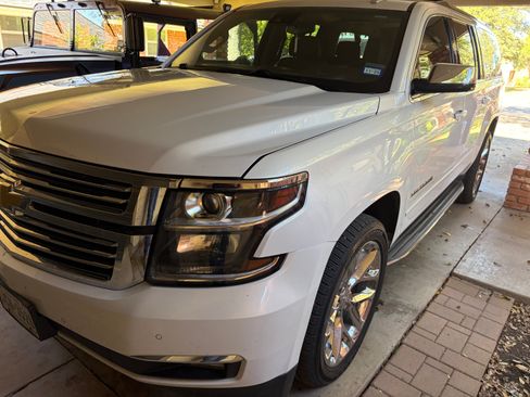 Used 2016 Chevrolet Suburban LTZ image 10