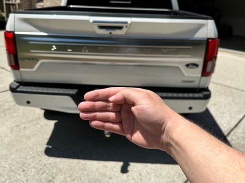 Used 2019 Ford F150 Platinum w/ Equipment Group 701A Luxury image 21