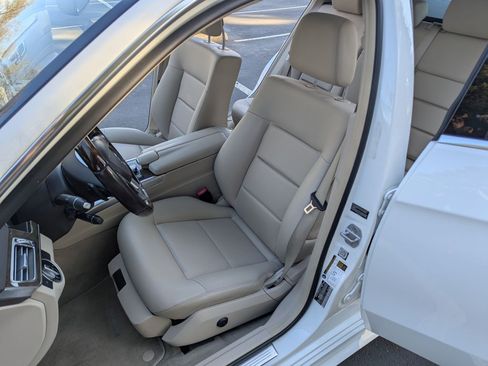 Used 2015 Mercedes-Benz E 350 4MATIC Wagon image 11