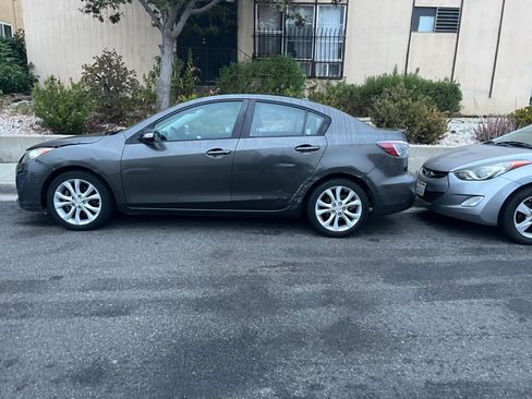 Used 2010 MAZDA MAZDA3 s Grand Touring image 8