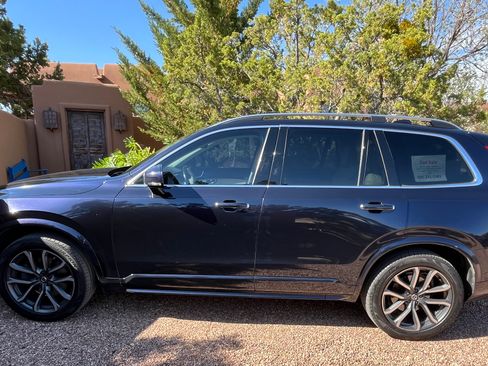 Used 2016 Volvo XC90 T6 Momentum w/ Momentum Plus Package AWD/4WD image 5