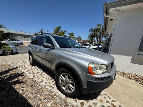 Used 2004 Volvo XC90 T6 AWD/4WD image 2