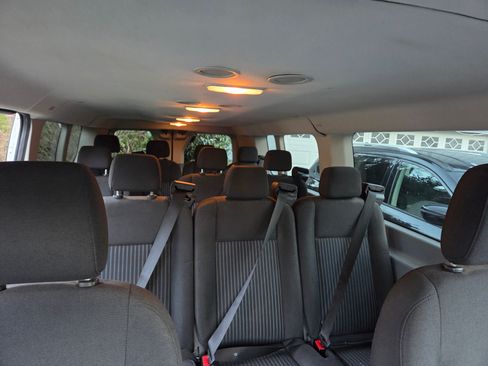 Used 2016 Ford Transit 350 XLT image 5