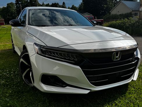 Used 2022 Honda Accord Sport image 12