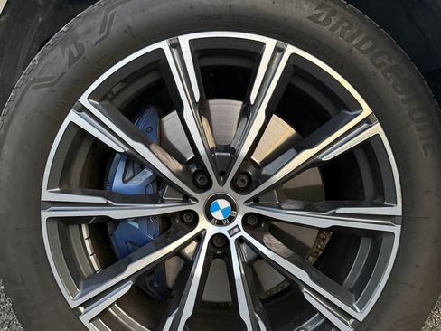 Used 2021 BMW X5 xDrive40i w/ M Sport Package AWD/4WD image 26