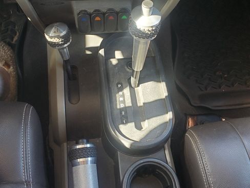 Used 2009 Jeep Wrangler Sahara w/ Trailer Tow Group image 10