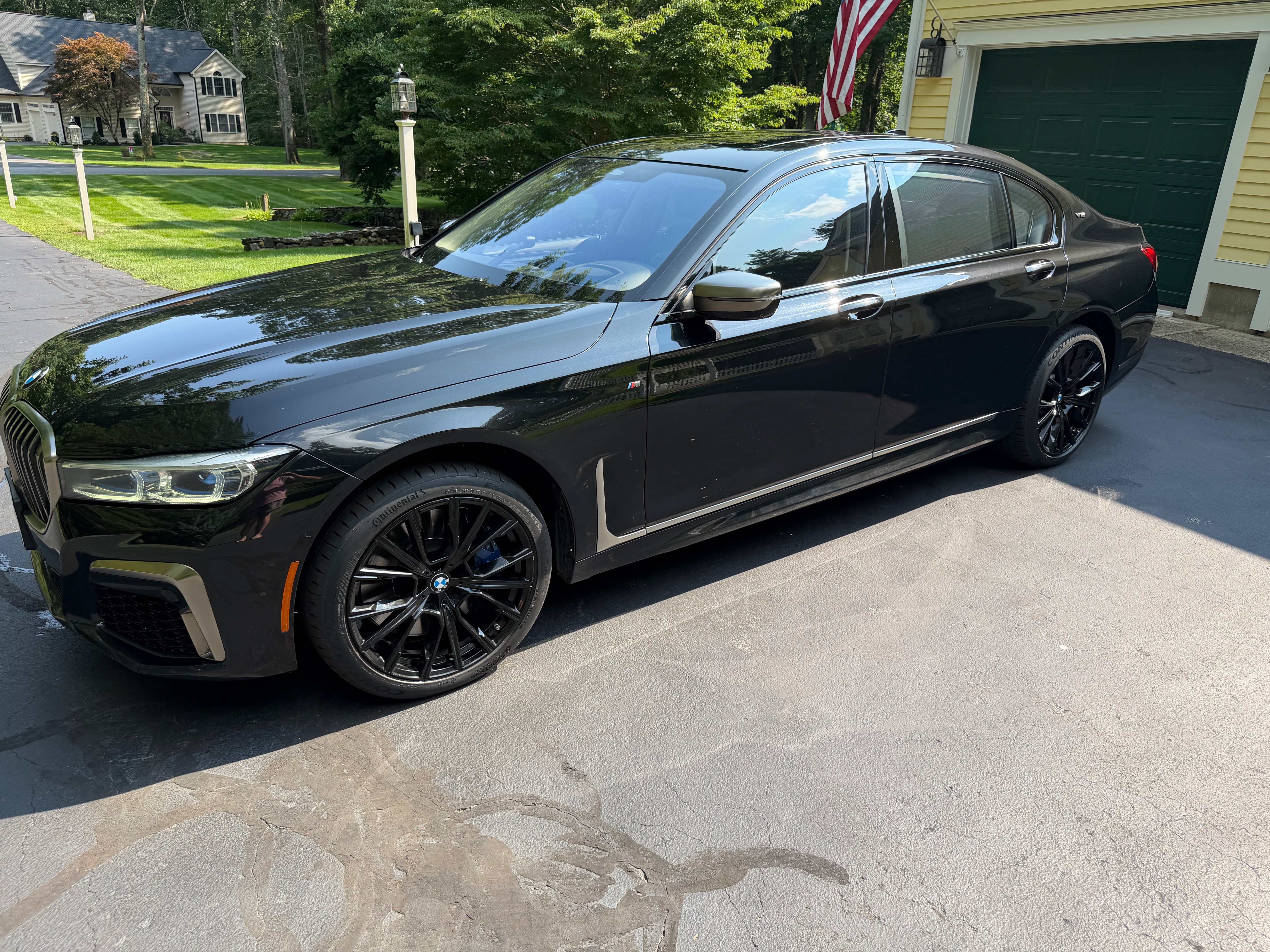 Used 2020 BMW M760i xDrive w/ Luxury Rear Seating Package AWD/4WD image 1