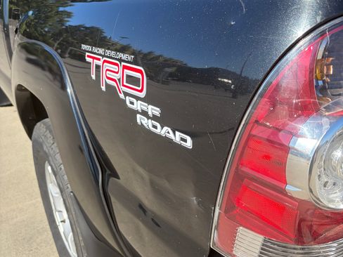 Used 2010 Toyota Tacoma 4x4 Double Cab image 12