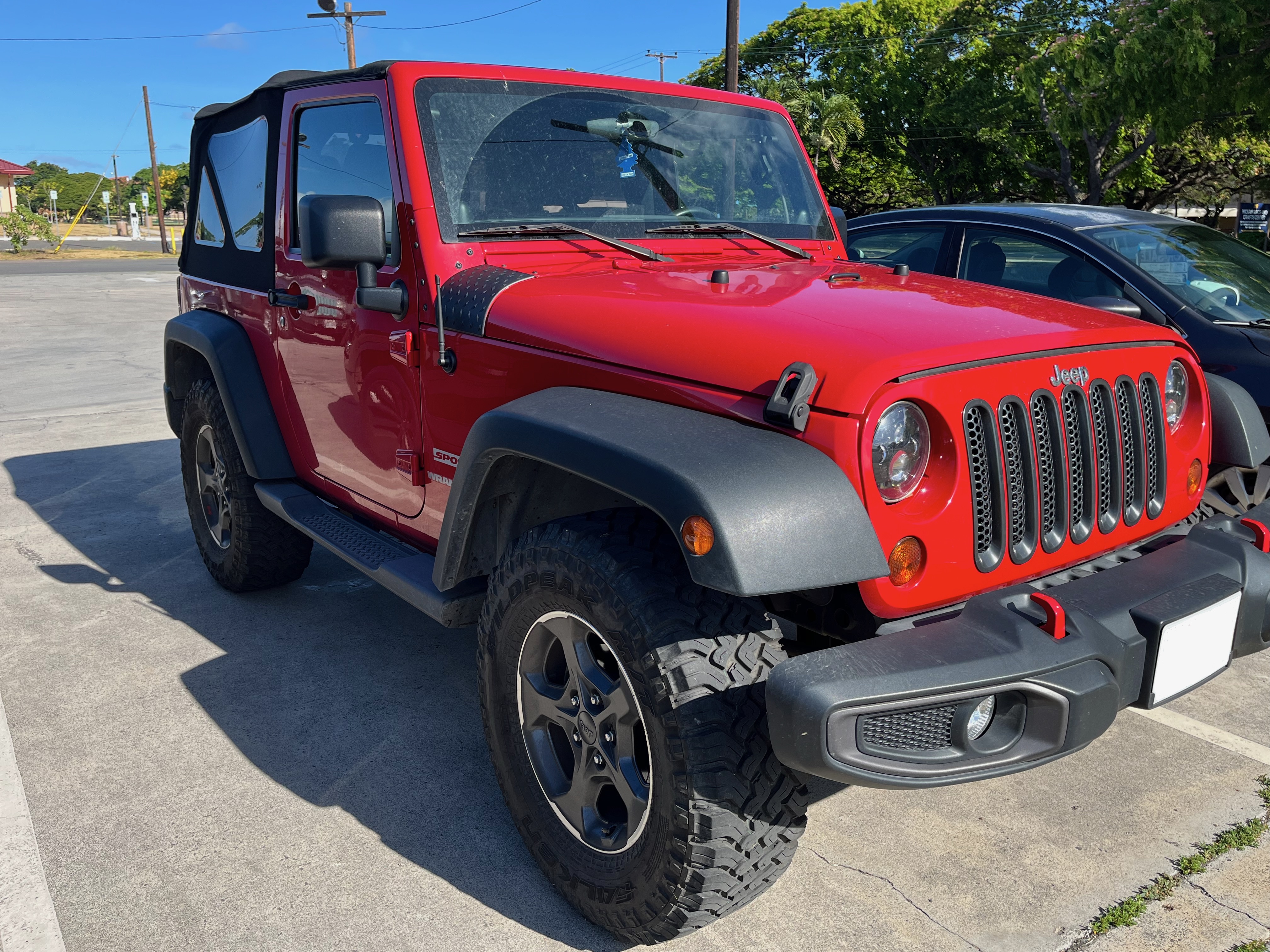 Used 2012 Jeep Wrangler Sport w/ Connectivity Group AWD/4WD image 1