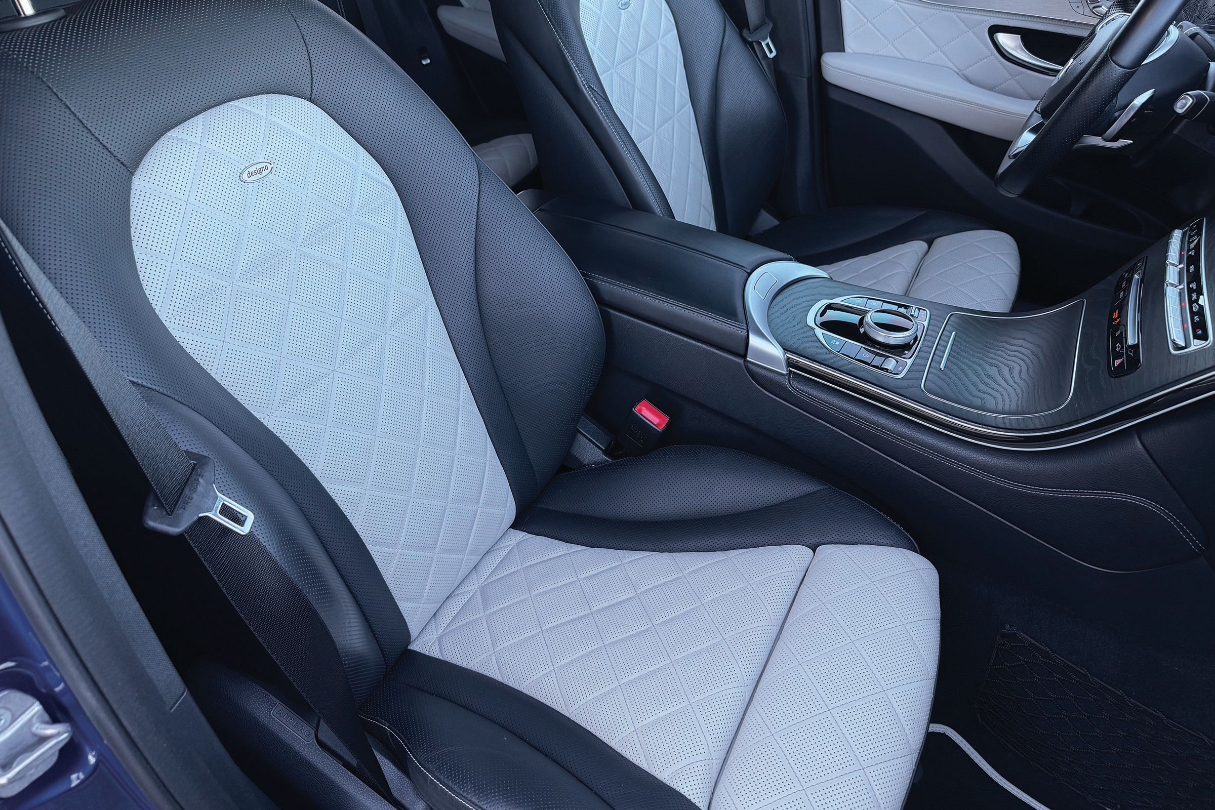 Used 2018 Mercedes-Benz GLC 300 4MATIC Coupe image 18