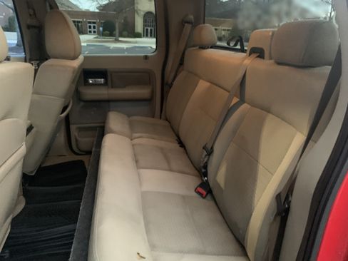 Used 2004 Ford F150 XLT image 11