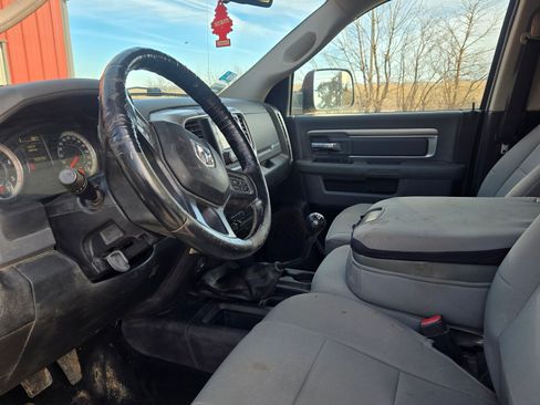 Used 2016 RAM 3500 Big Horn image 8