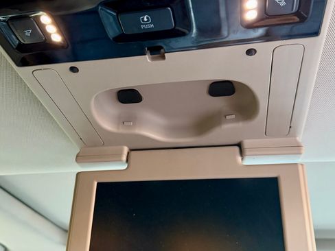 Used 2015 GMC Yukon XL Denali w/ Touring Package image 13