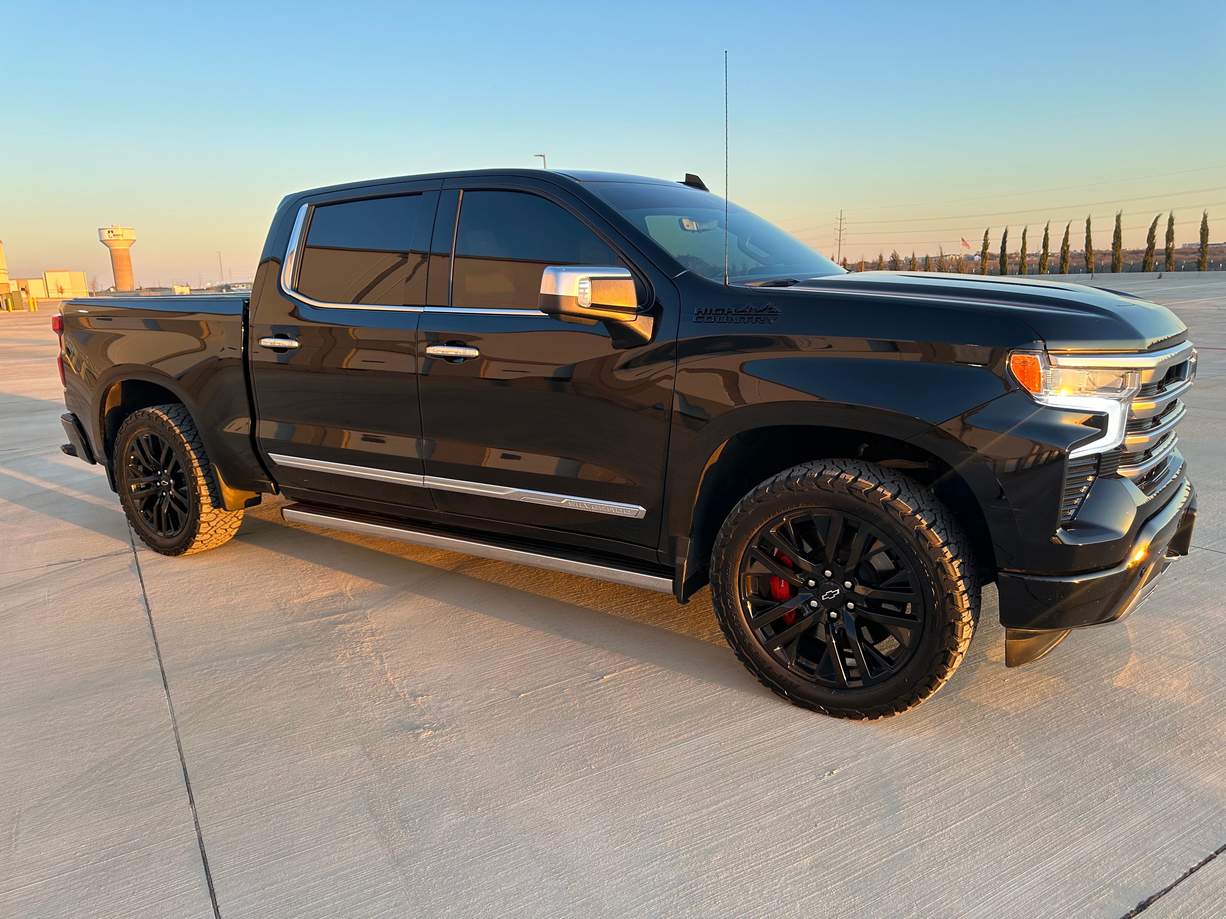 Used 2024 Chevrolet Silverado 1500 High Country AWD/4WD image 13