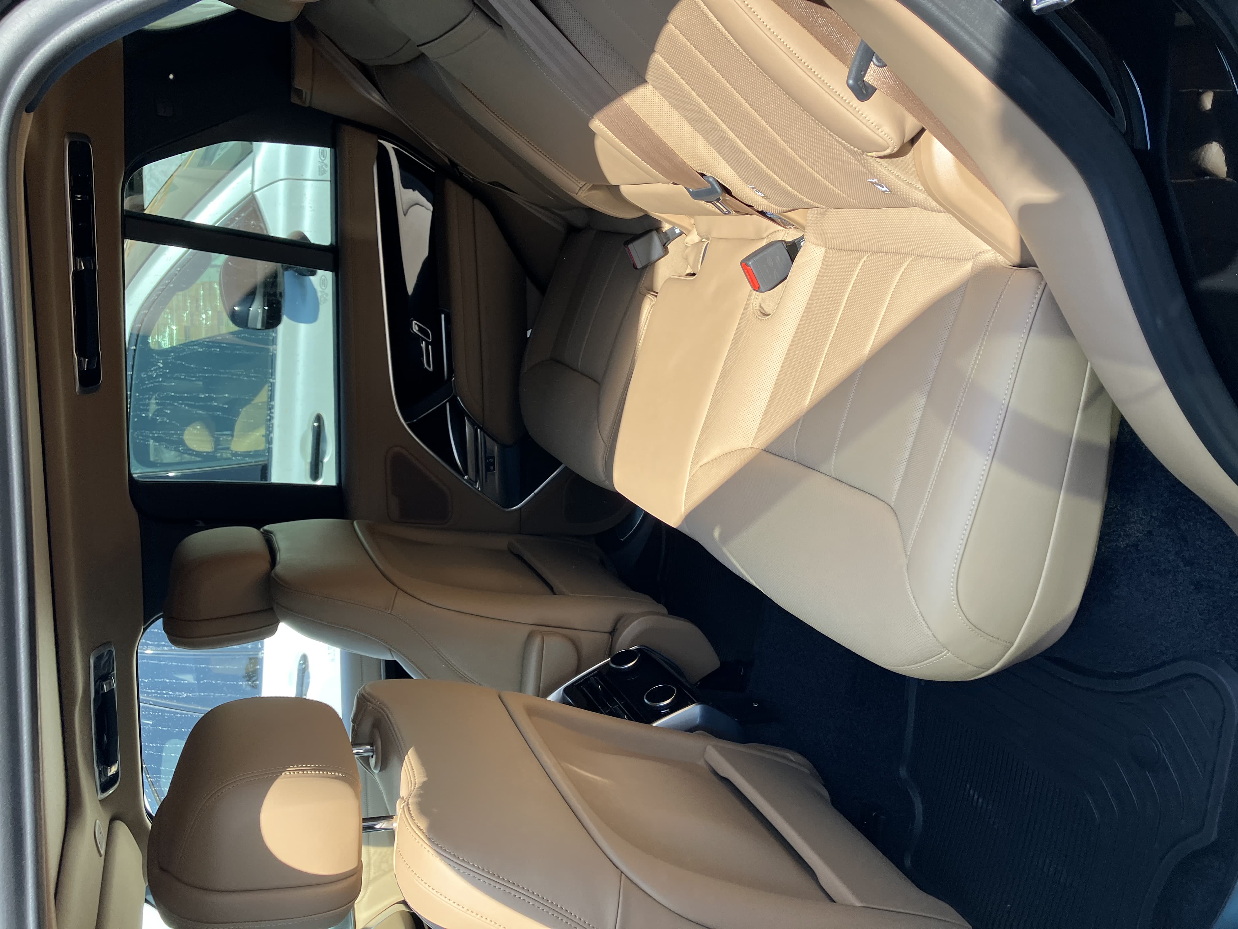 Used 2024 Land Rover Range Rover SE AWD/4WD image 15