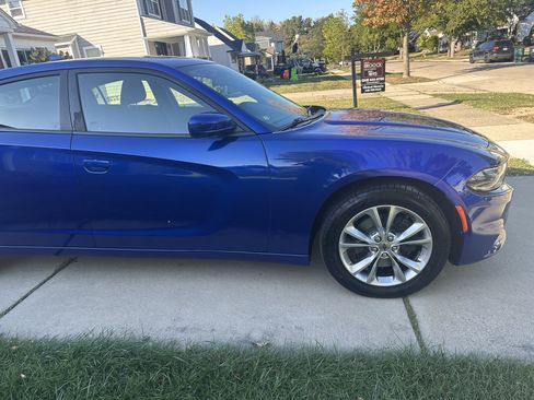 Used 2017 Dodge Charger SXT w/ AWD Plus Group image 13