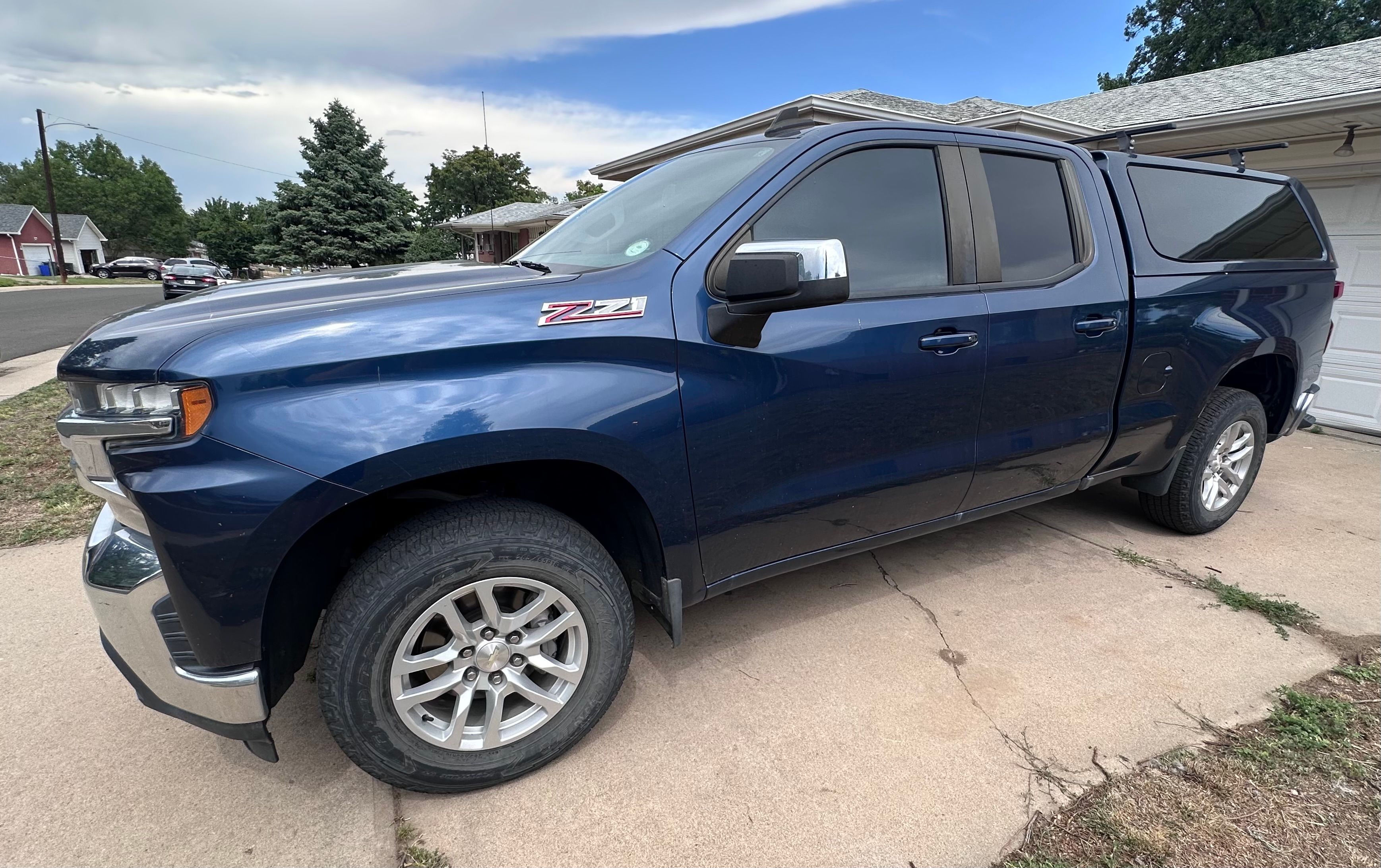 Used 2019 Chevrolet Silverado 1500 LT w/ All-Star Edition AWD/4WD image 4