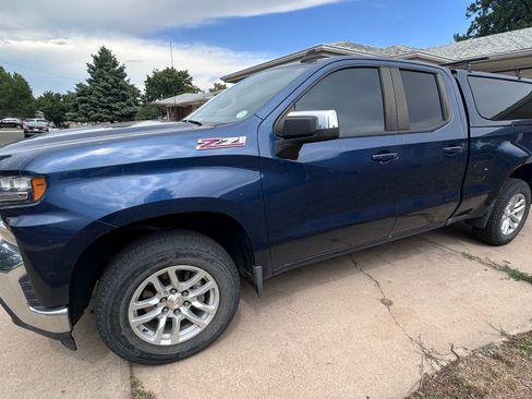Used 2019 Chevrolet Silverado 1500 LT w/ All-Star Edition AWD/4WD image 4