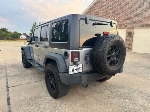 Used 2016 Jeep Wrangler Unlimited Sport w/ Quick Order Package 24S AWD/4WD image 6