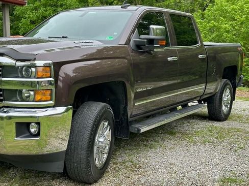 Used 2016 Chevrolet Silverado 2500 LTZ w/ Duramax Plus Package AWD/4WD image 1