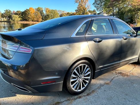 Used 2019 Lincoln MKZ Reserve image 4