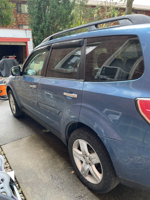 Used 2010 Subaru Forester 2.5X Limited AWD/4WD image 6