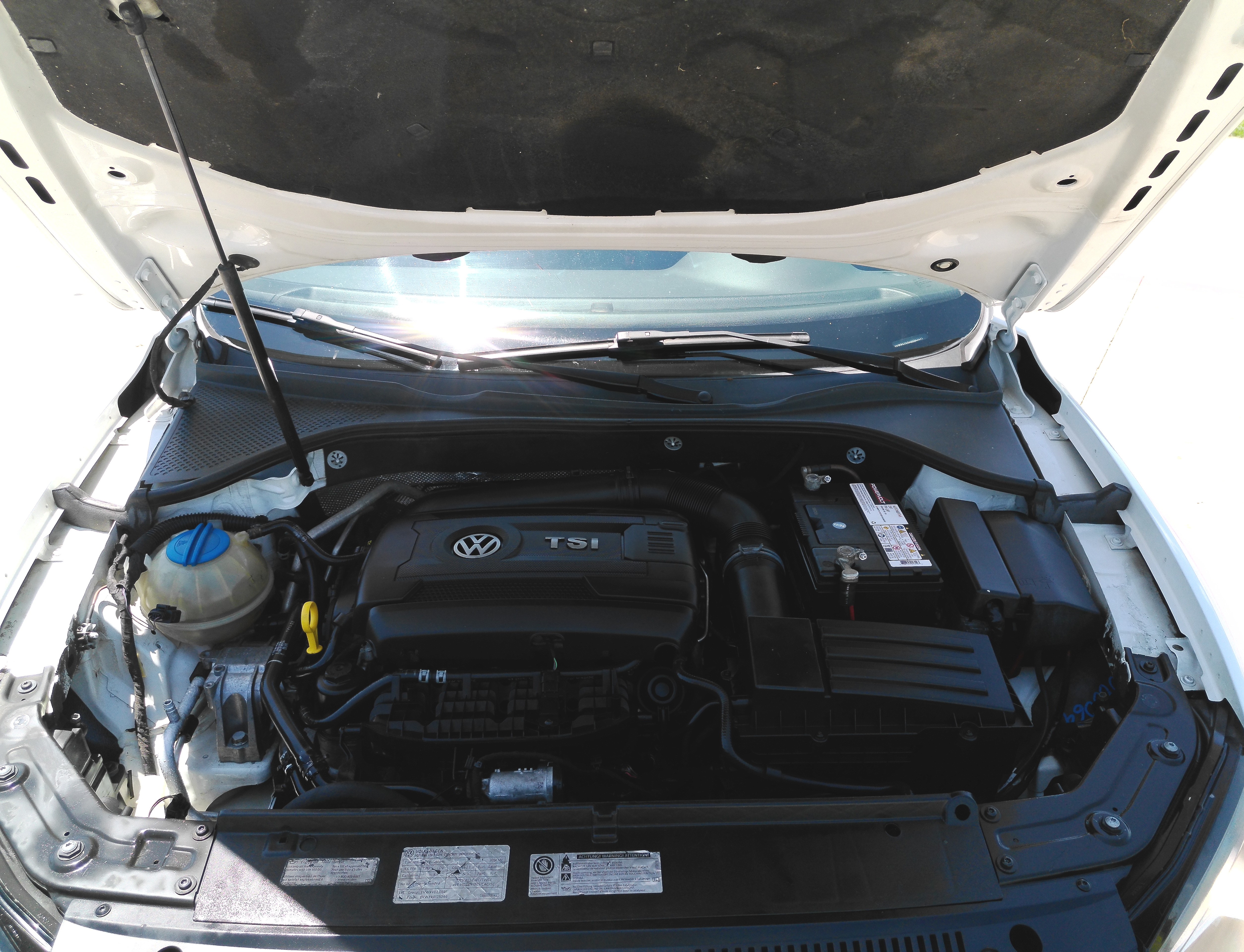 Used 2014 Volkswagen Passat 1.8T SE FWD image 18