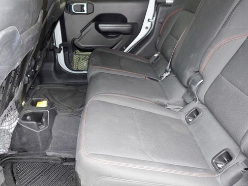 Used 2021 Jeep Gladiator Rubicon image 9