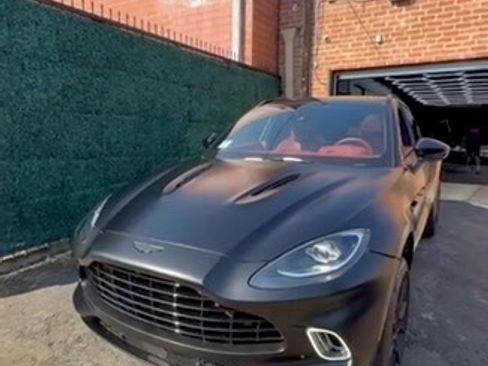 Used 2022 Aston Martin DBX AWD/4WD image 12