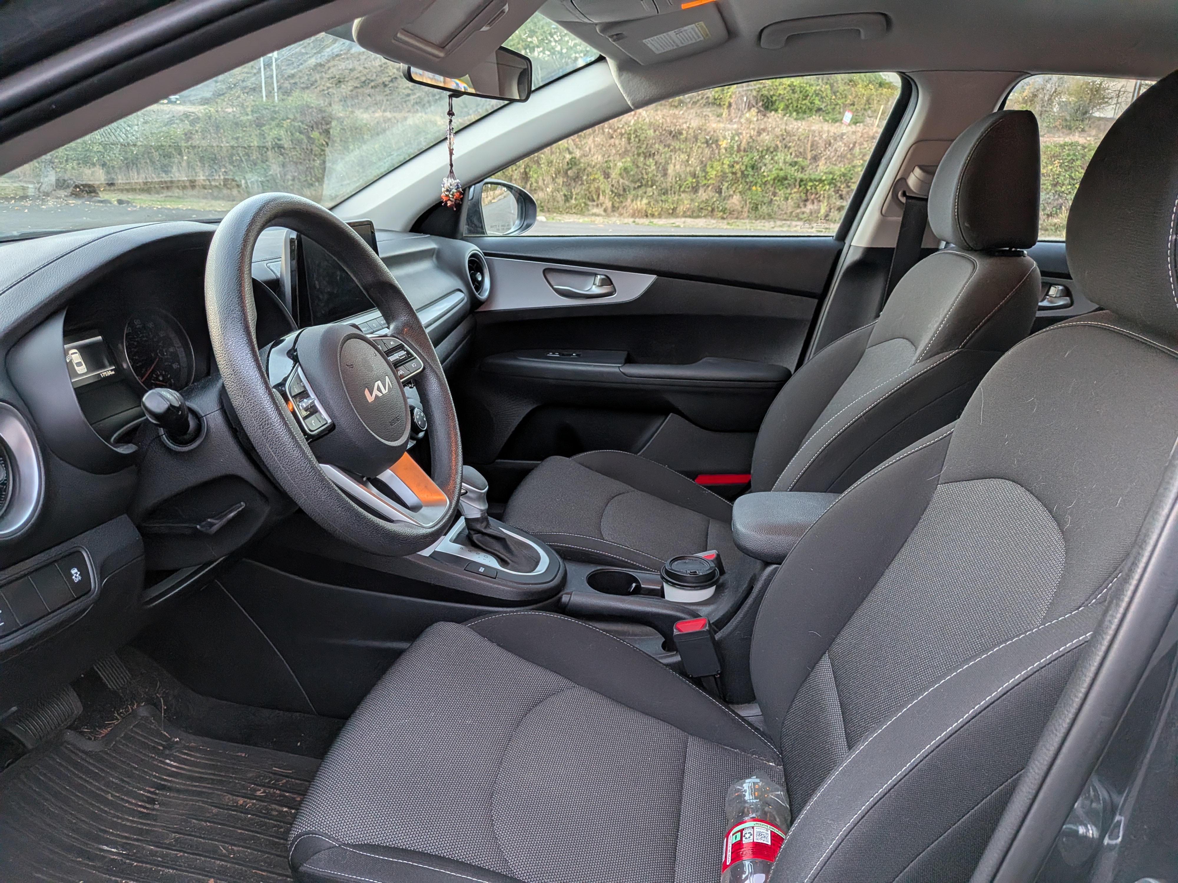 Used 2022 Kia Forte LXS FWD image 10
