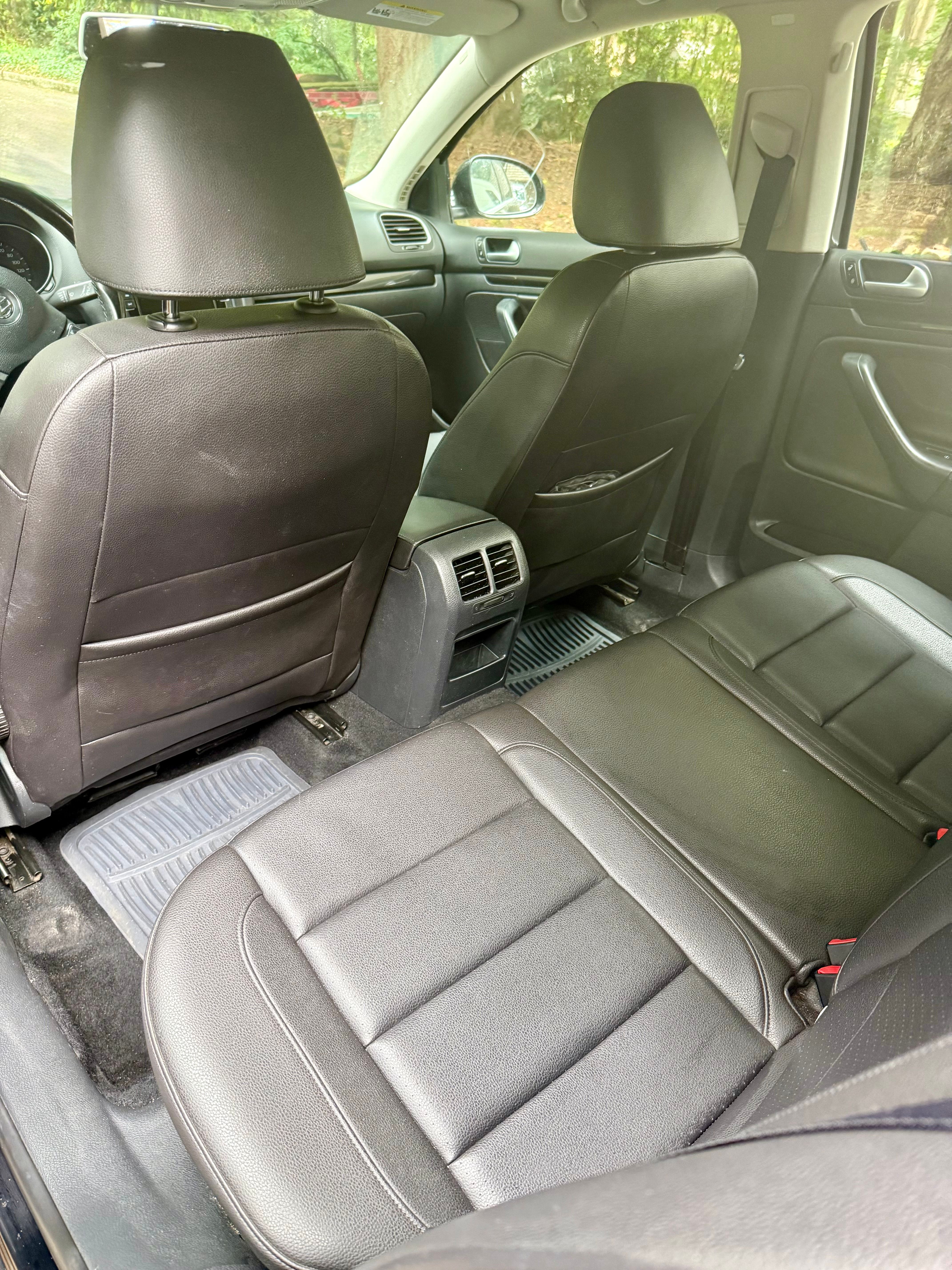 Used 2013 Volkswagen Jetta SE FWD image 17
