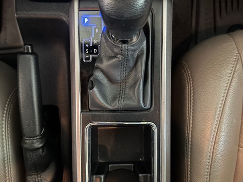 Used 2019 Toyota Tacoma SR5 AWD/4WD image 14