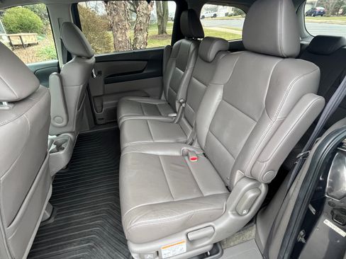 Used 2014 Honda Odyssey EX-L image 19