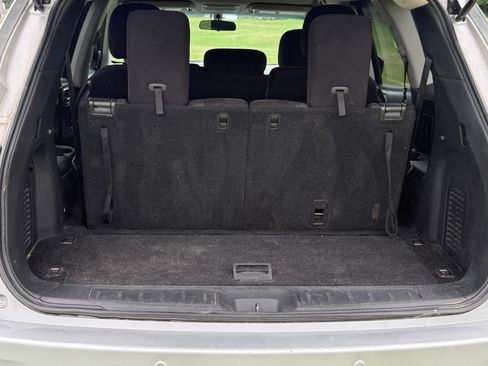 Used 2014 Nissan Pathfinder SV w/ Trailer Tow Package AWD/4WD image 11