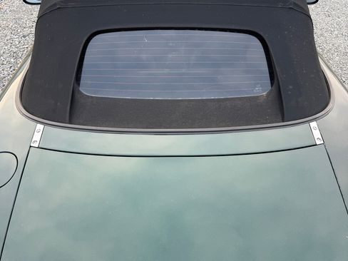 Used 2003 MAZDA MX-5 Miata LS image 8