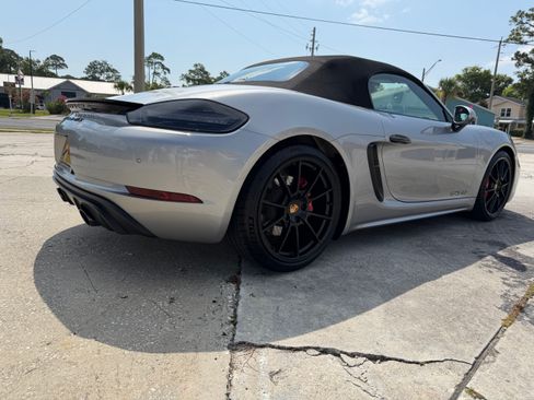 Used 2021 Porsche 718 Boxster GTS RWD image 8