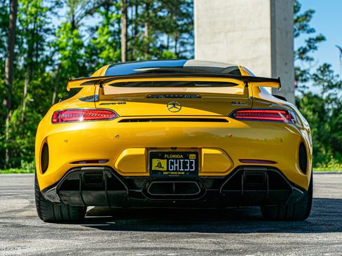 Used 2018 Mercedes-Benz AMG GT R image 17