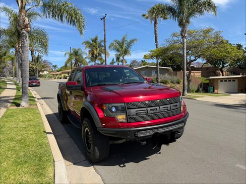 Used 2014 Ford F150 Raptor w/ Equipment Group 801A Luxury AWD/4WD image 1