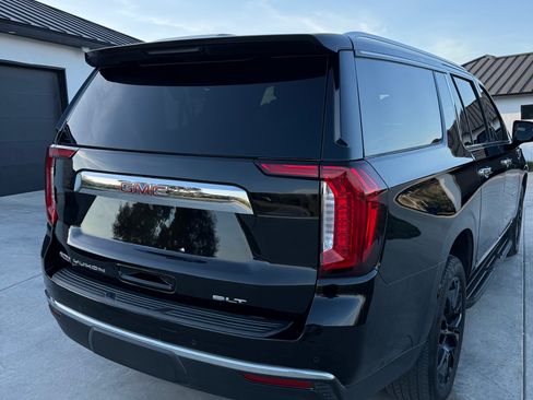 Used 2022 GMC Yukon XL SLT w/ SLT Luxury Package image 5