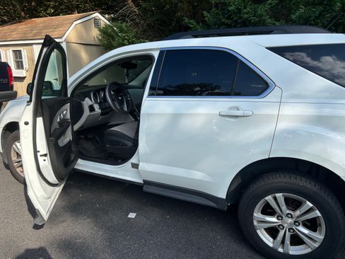 Used 2016 Chevrolet Equinox LT w/ Convenience Package AWD/4WD image 1