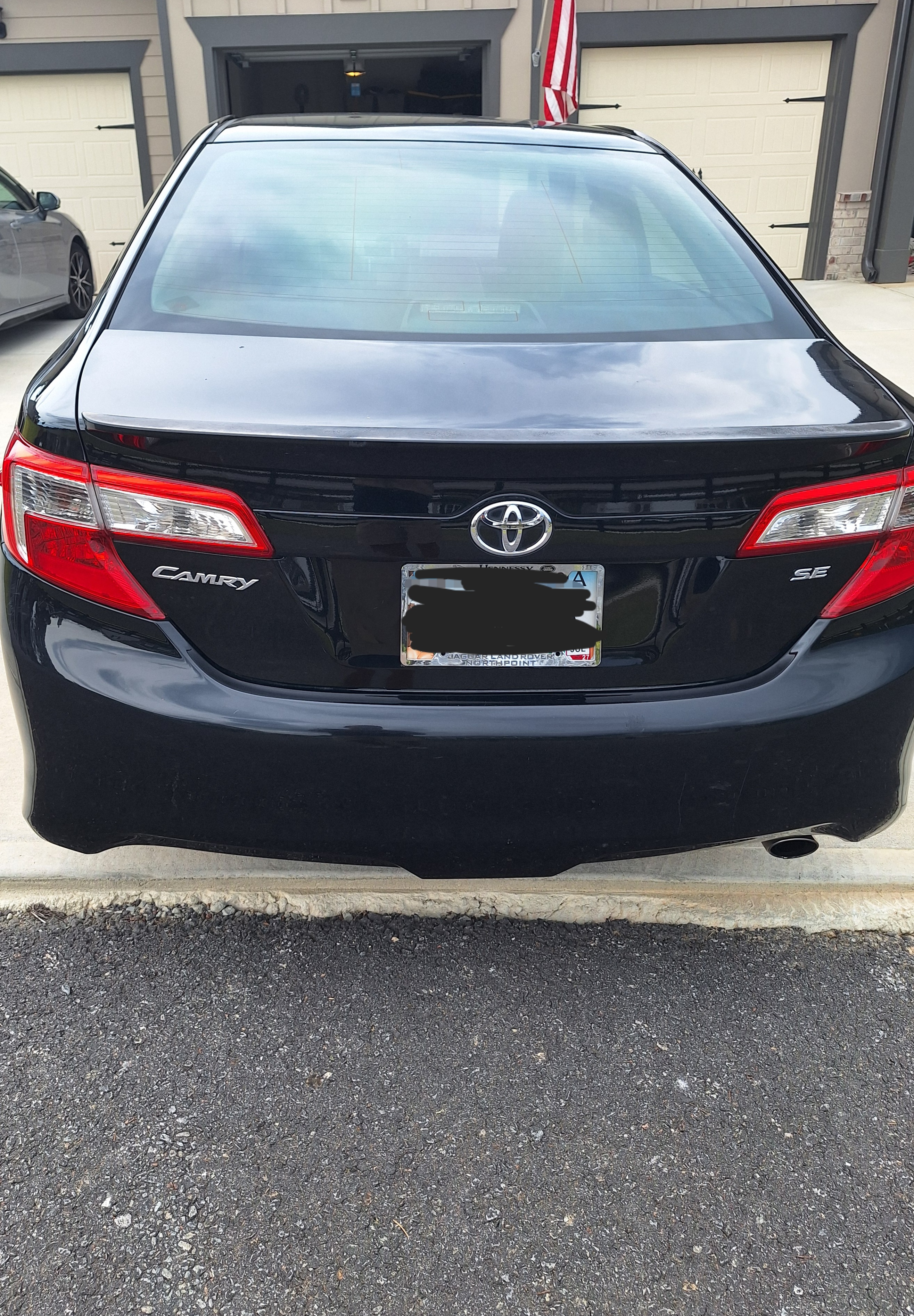 Used 2013 Toyota Camry SE FWD image 4